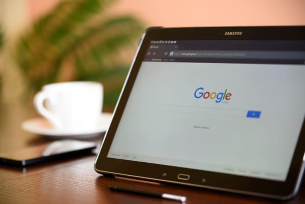 Google testa nova interface de grupo de anúncios para campanhas de pesquisa