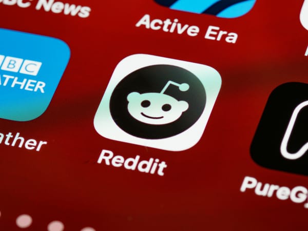 Relatório do Reddit revela crescimento do tráfego desconectado e levanta sinal de alerta para o SEO
