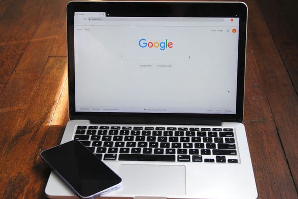 Visões Gerais de IA do Google derruba cliques em buscas: queda de 30% desafia estratégias de SEO