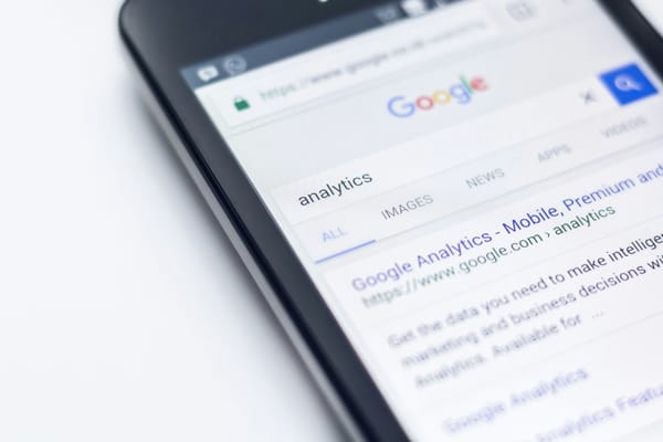 Escrever para SEO ainda é escrever para pessoas, lembra o Google