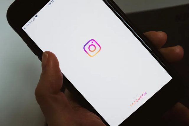 A Meta concordou em pagar 17 mil milhões de dólares (14,6 mil milhões de euros) e em acrescentar medidas de proteção de menores às plataformas Facebook e Instagram