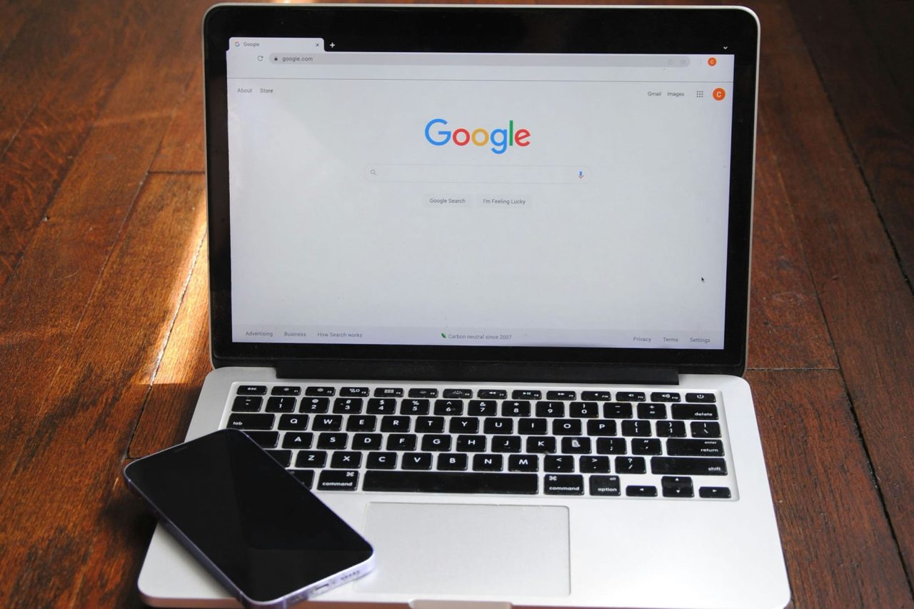 Visões Gerais de IA do Google derruba cliques em buscas: queda de 30% desafia estratégias de SEO
